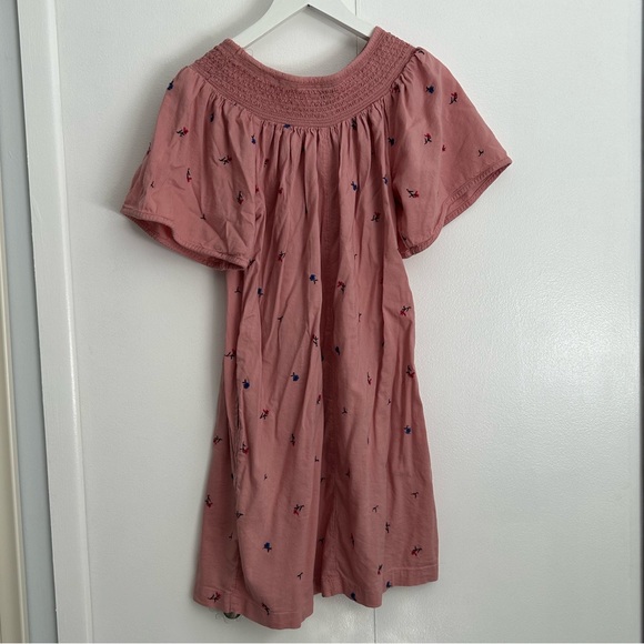 Old Navy Flutter-Sleeve Smocked Floral-Embroidered Mini Swing Dress for Women - Picture 4 of 4